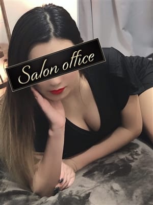 伊藤りんか(4枚目) | Salon office（サロン オフィス）