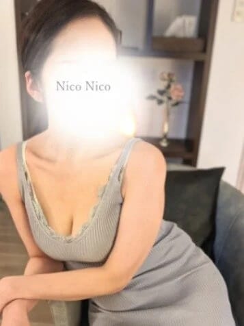 三上 なお(2枚目) | Nico Nico ～ニコニコ～