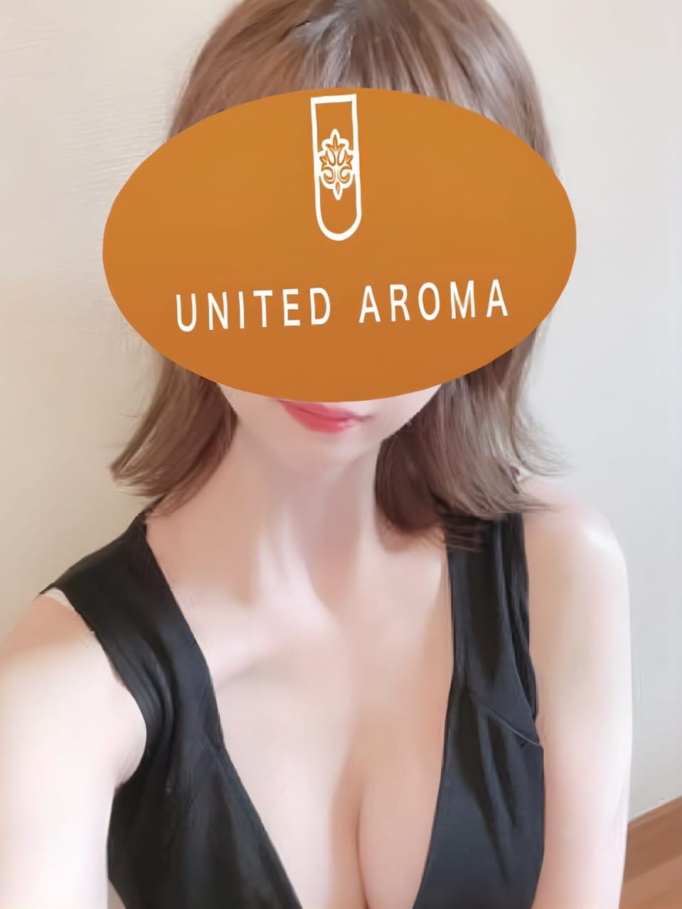 白石りお(1枚目) | UNITED AROMA