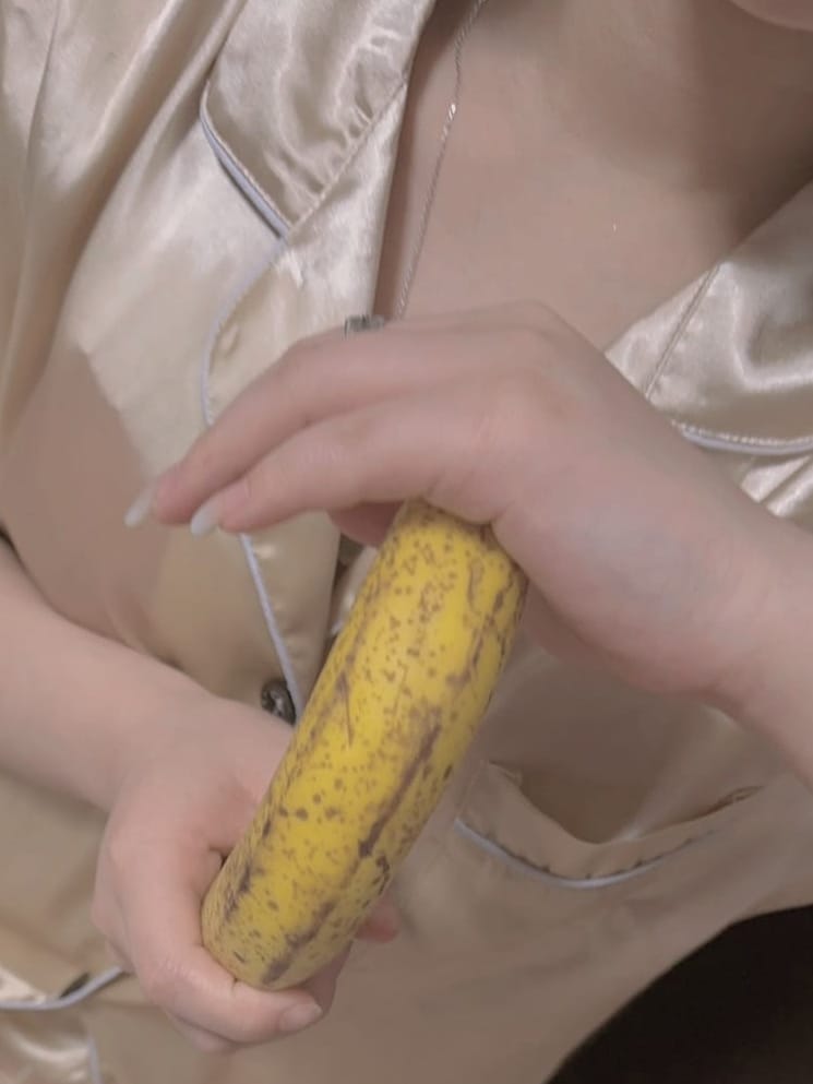 バナナ(3枚目) | さくらんぼ