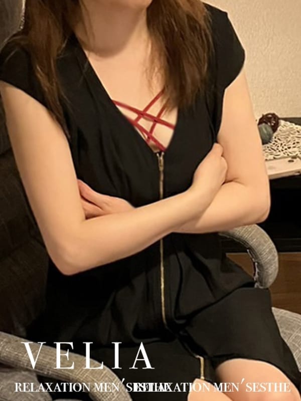 かな(1枚目) | VELIA～ヴェリア～