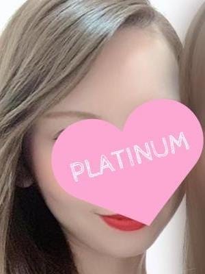 リナ | PLATINUM