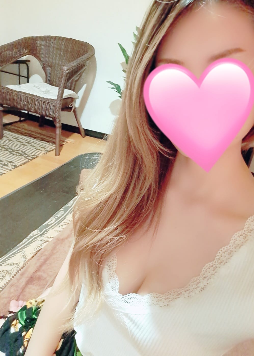 「出勤しました♪」05/27(土) 20:00 | すずかの写メ日記